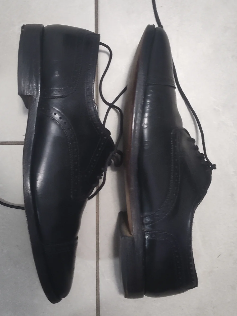 Allen Edmonds Black Semi-Brogue Sanford Sz 12